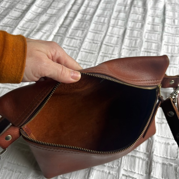 Big Buck Bags 100% Genuine Leather Large Clutch Crossbody Wrist & Shoulder Strap - Picture 5 of 12